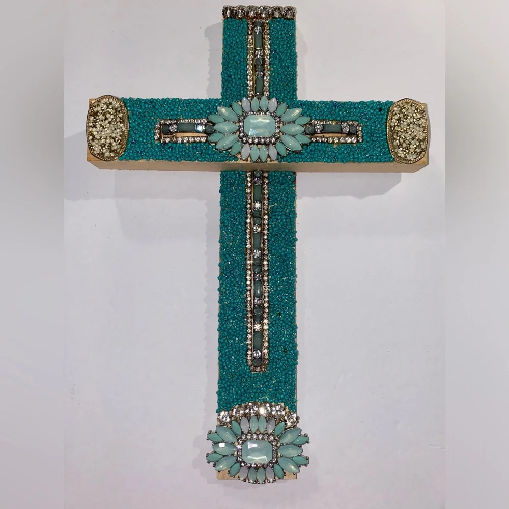 Wood ✝️ w/Repurposed Jewelry Turquoise, Silver, Gold, Colors & Rhinestones - Picture 1 of 3